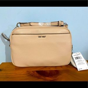 Nine West Light blink/beige cross body